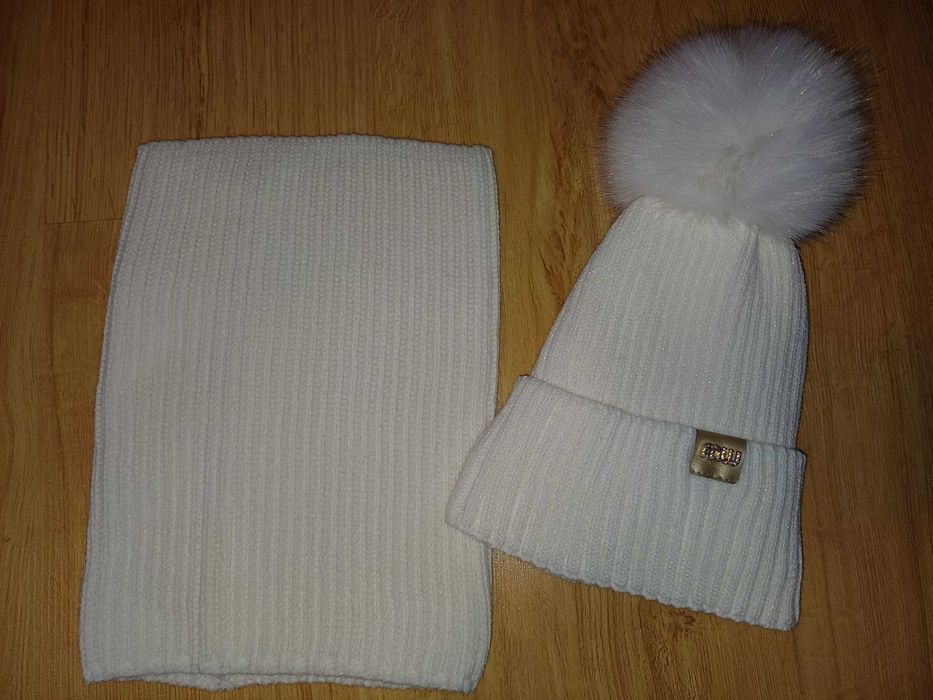 śmietankowy komplet zimowy, dziewczęcy: czapka + komin, r. 4-8 lat