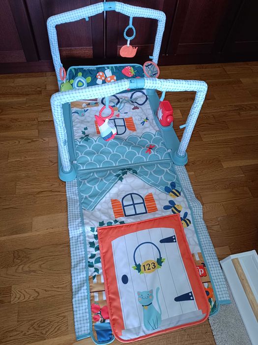 Ginásio de bebé NOVO, da Fisher Price