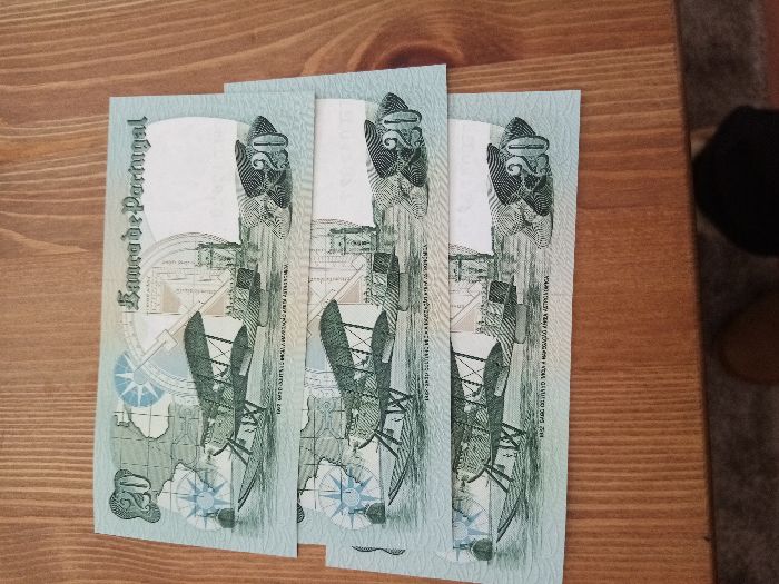 20$00 de GAGO COUTINHO 3 Notas Não Circuladas com Numeração seguida