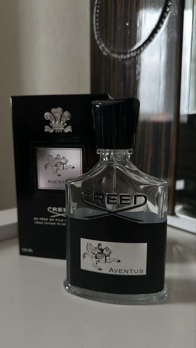 Порожній футляр від Аветус Крид Aventus Creed