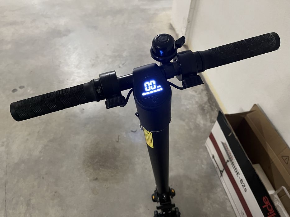 Trotinete Urban Glide Ride 62S como nova