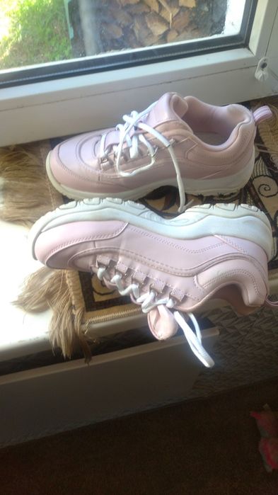 Продам кросовки Fila