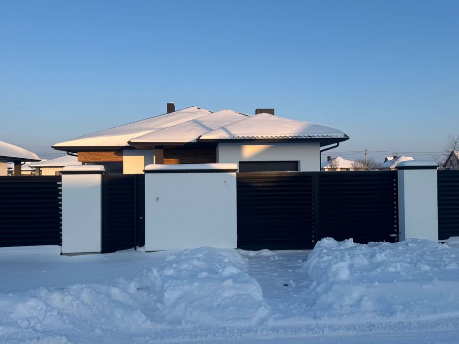 Продам будинок в. Набережна 11 в селі Боратин