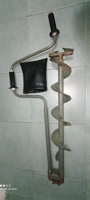 Бур для зимней рыбалки,ледобур ссср