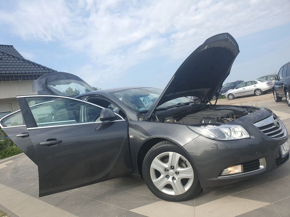 * * OPEL INSIGNIA A * * 2.0CDTi 130KM * * Bardzo Ładny Stan * * Zobacz Koniecznie * *