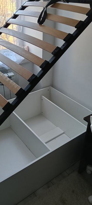 Продам односпальне ліжко