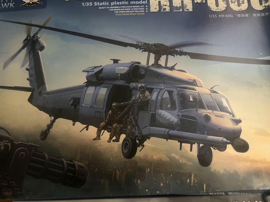 Kitty Hawk 1/35 HH-60 Pave Hawk AH-6 J Little Bird +interior komplet