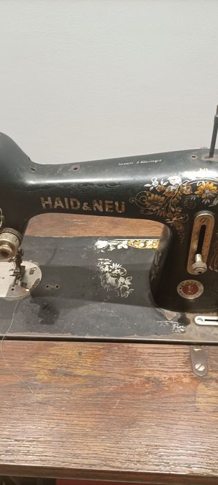Maquina de costura antiga marca Haid & Neu