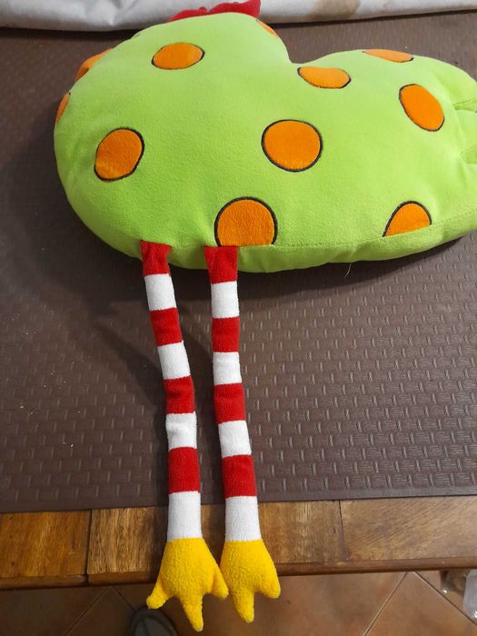 bonecos, alguns do Gato Preto