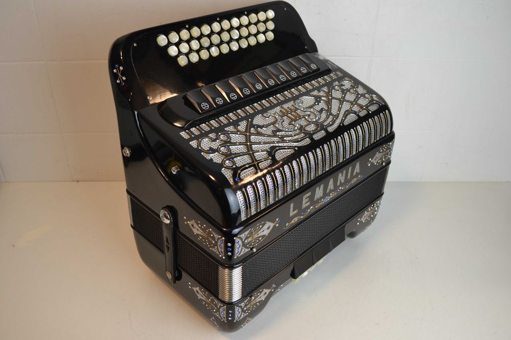 Concertina Lemania 5 Voz Com Mala