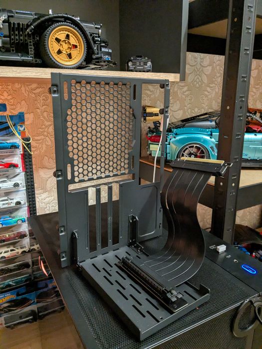 Lian-Li O11D-MINI PCIe 3.0 Vertical GPU Bracket Kit