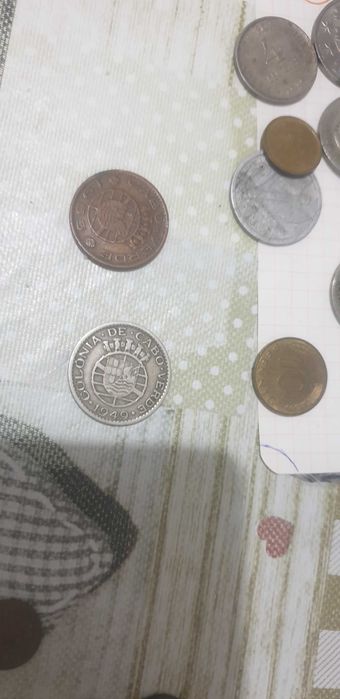 Moedas antigas de vários países !!!