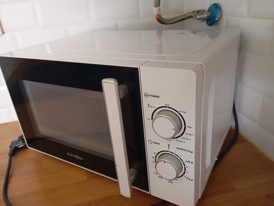 Microondas Electronia OZZY II branco