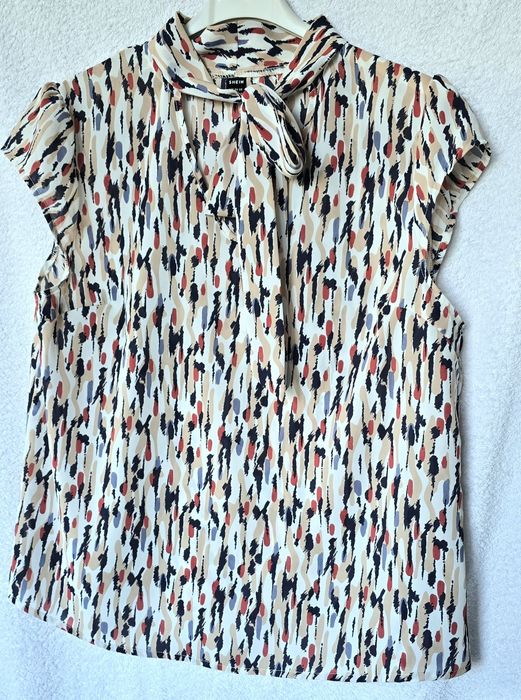 Bluzka z kokardą L/40