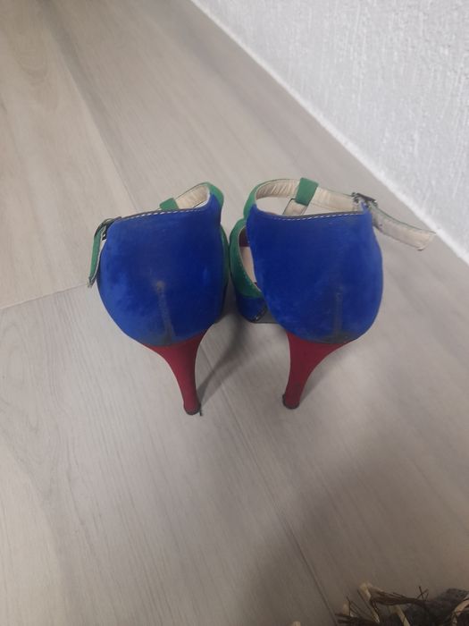 Sandálias  em muito bom estado