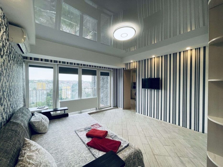 Квартира посуточно почасово . Центр.Кирова 27д . Военным скидки!