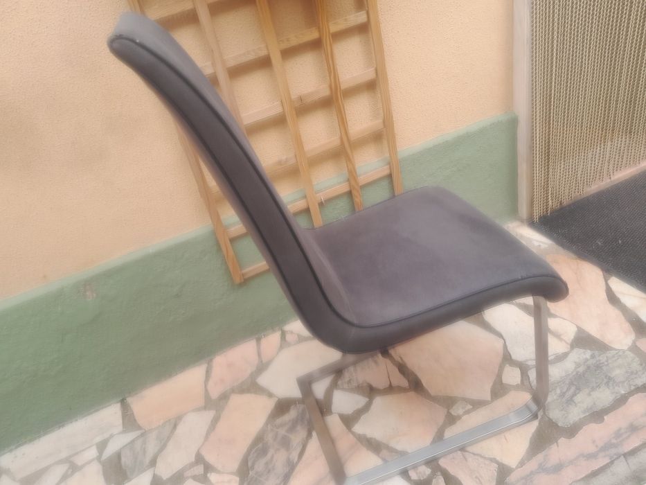 Vendo 4 cadeiras de sala