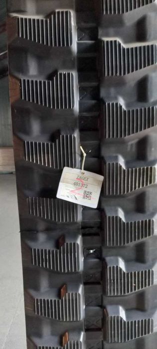 Гумова гусениця 400х72,5х72 W FTS PREMIUM посилена