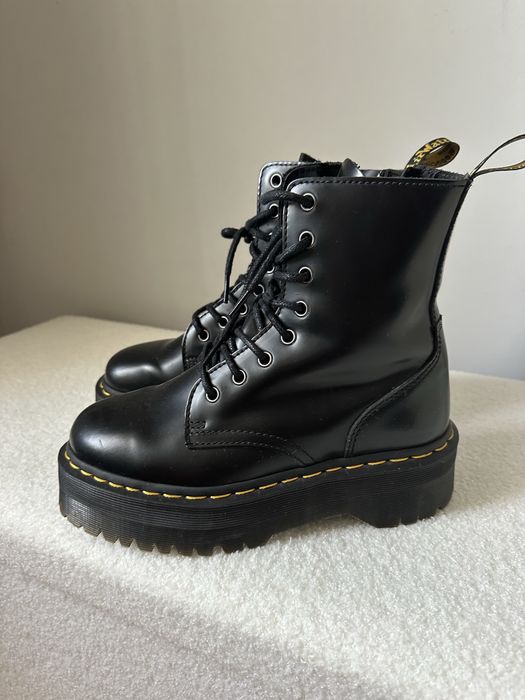 Dr. Martens Jadon – Black Polished Smooth