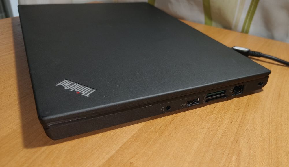 Отличный нетбук Lenovo i7(6gen),8Озу,Акб3ч