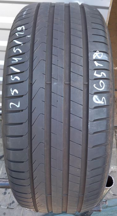 255/45/19 Pirelli Scorpion Seal 100V