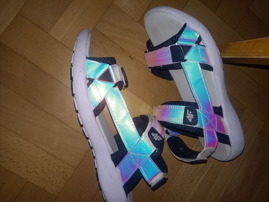 Sandały sportowe 4F rozm 38