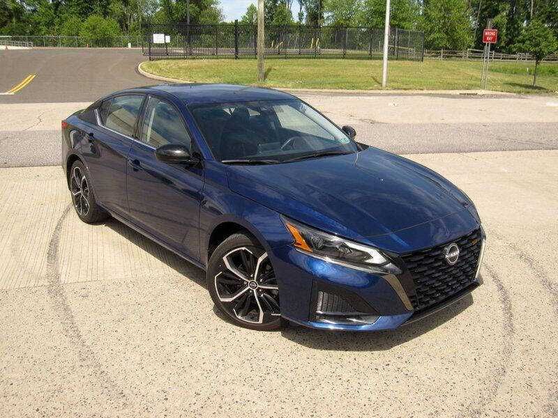 2024 Nissan Altima 2.5 SR
