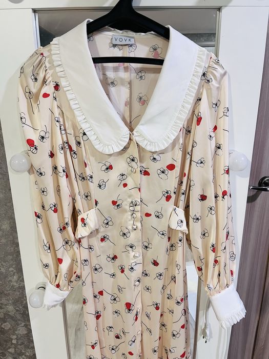 Сукня від Vovk бежева