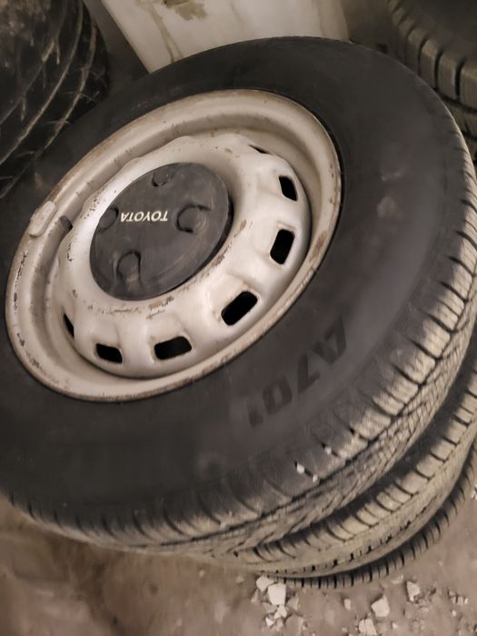 Продам TOYOTA KOROLLA 1.3  1988рік