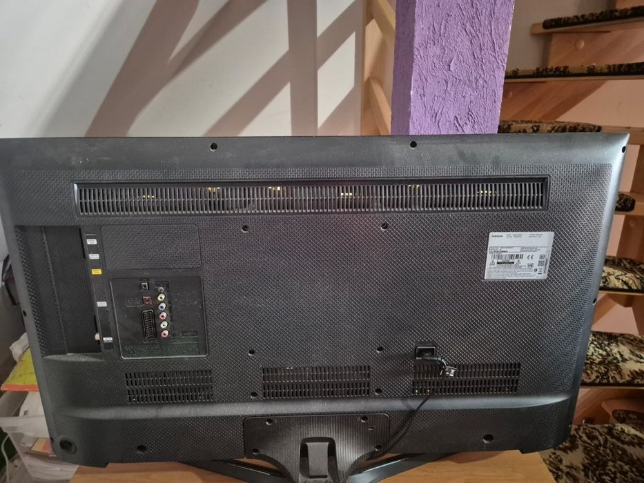 Telewizor LED Samsung UE40J5100AW