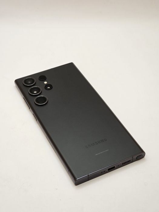 Samsung S23 Ultra 256gb з Гарантією