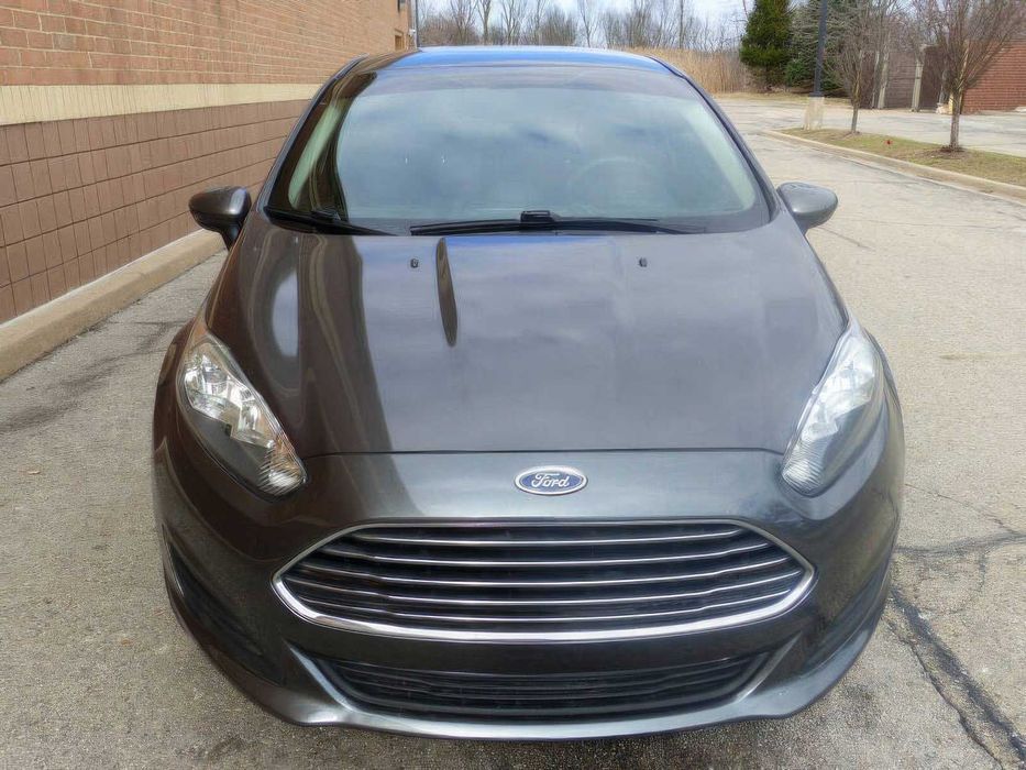 Ford Fiesta SE      2017