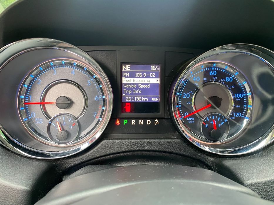 Chrysler Town & Country Voyager LPG  Dvd PL