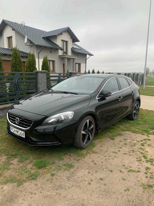 Volvo v40 D2 2015