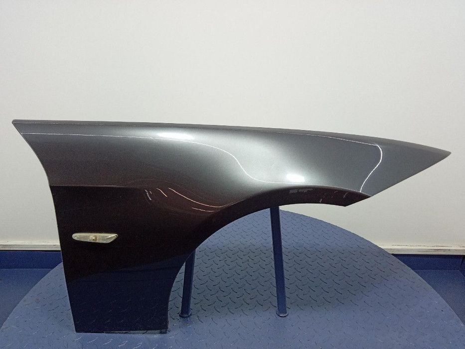 BMW 3 E90 E91 BŁOTNIK PRZÓD PRAWY A22