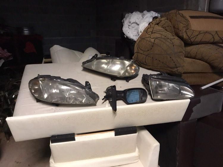 3 faróis e 1 espelho