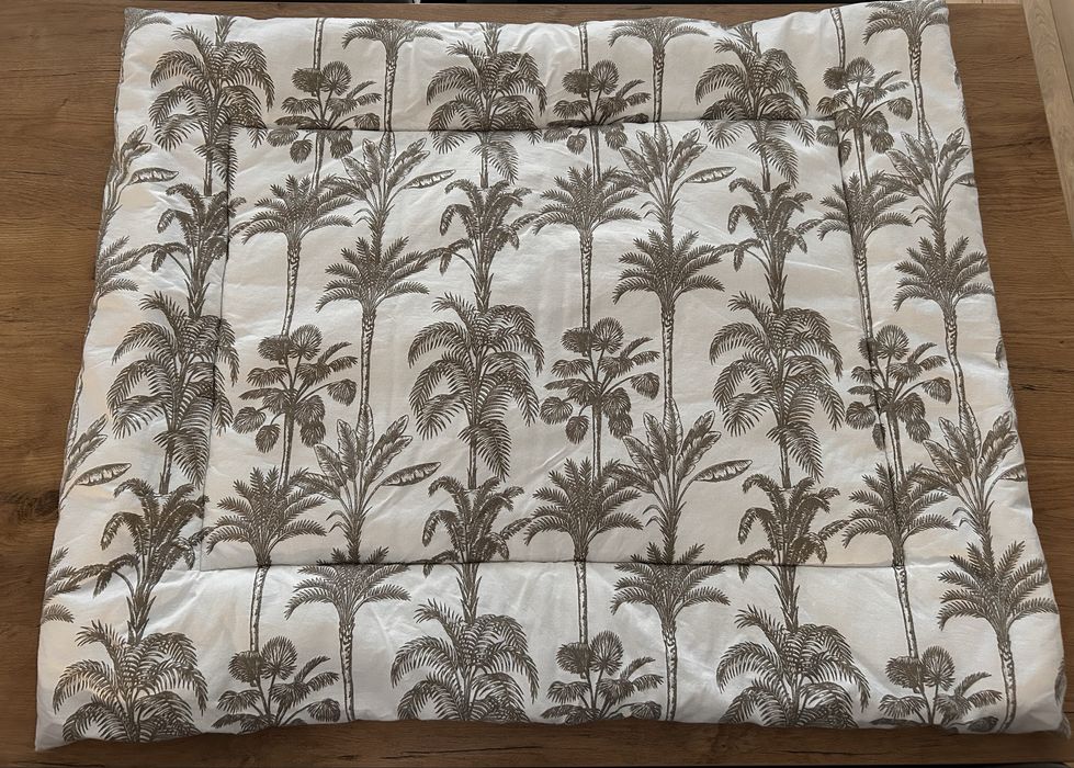 Gruba, miękka mata niemowlęca - od pierwszych dni