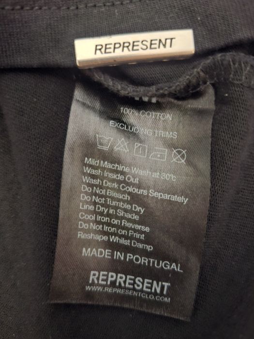 Футболка Represent