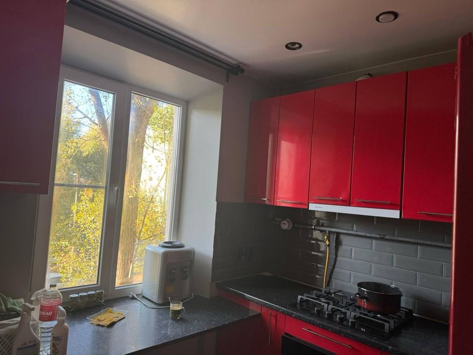 Продам 2к квартиру в Центральному районі міста пр. О. Поля ( Кірова)