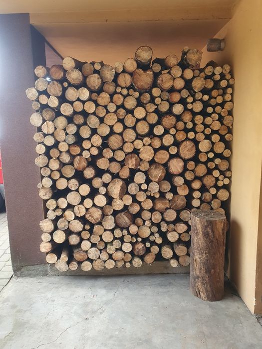 Drewno sosnowe, opałowe, suche