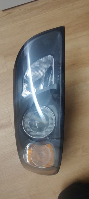 Farol  Volvo S40
