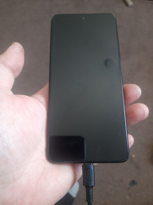 Poco x3 pro не вмикається