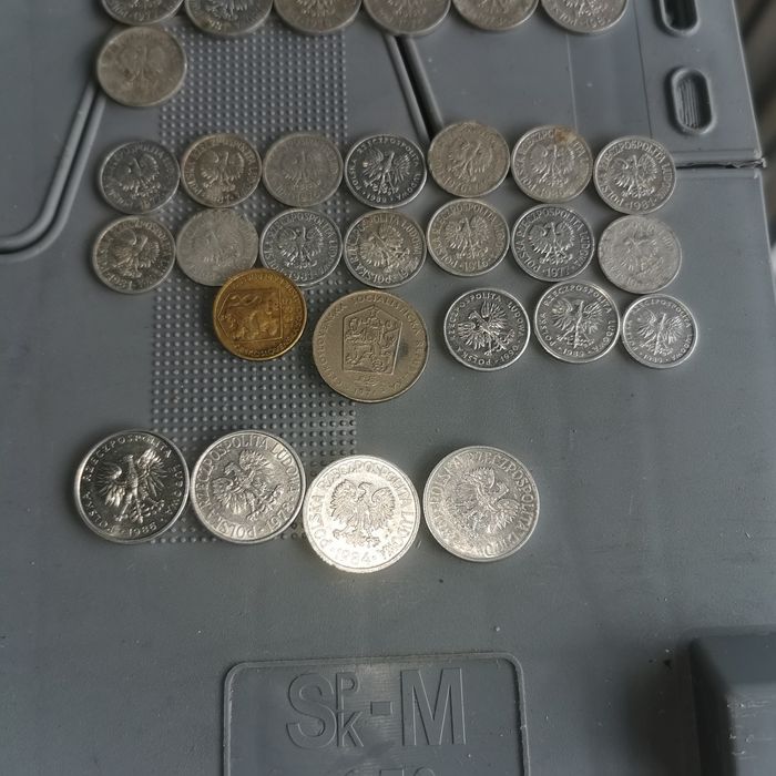 Sprzedam monaty prl. Około 100 sztuk.