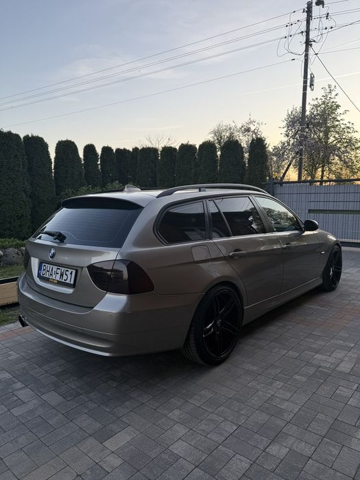 BMW E91 2.0D 177KM