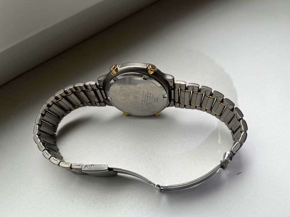 Часы Ситизен  3560  Quartz Chronograph NOS Titanium