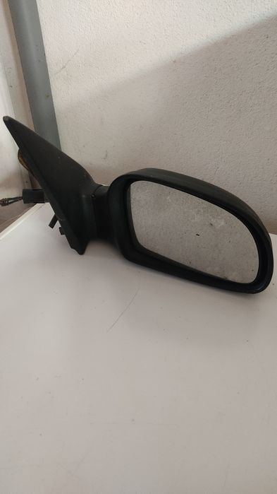 Farol Esq , retrovisor Drt..e piscas Drt. Esq. citroën SAXO 99