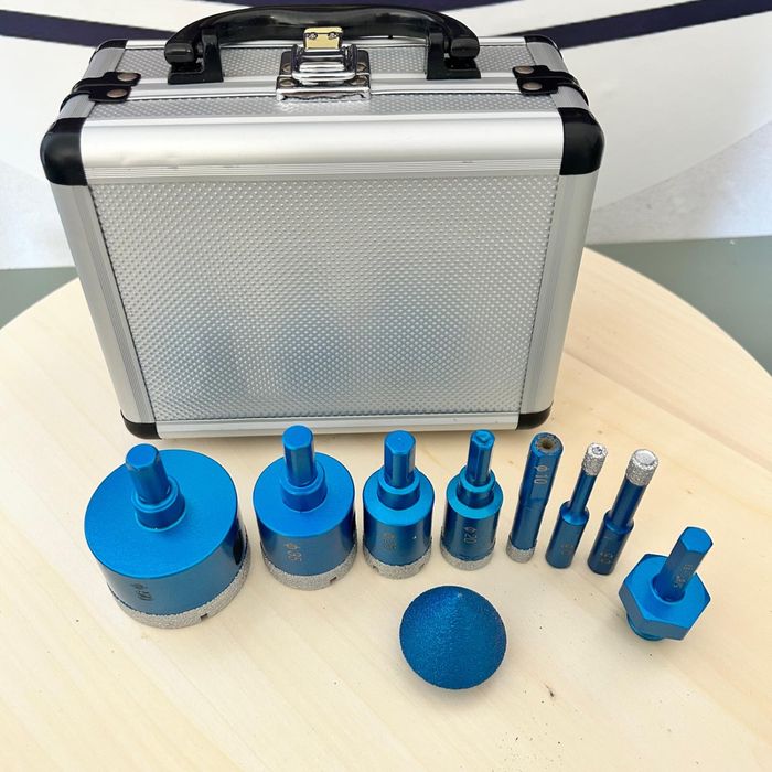 Broca caroteadora craniana