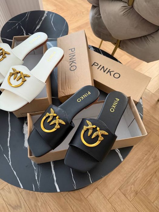Шльопанці pinko