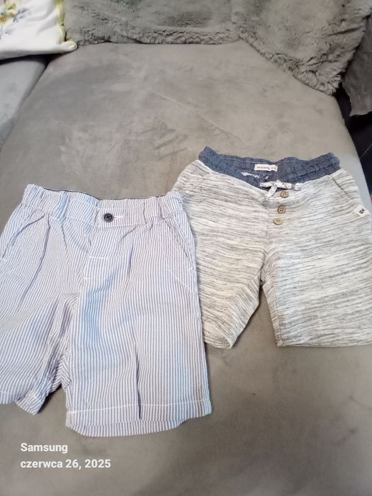 Krótkie spodenki 2 sztuki rozmiar 98 + gratis