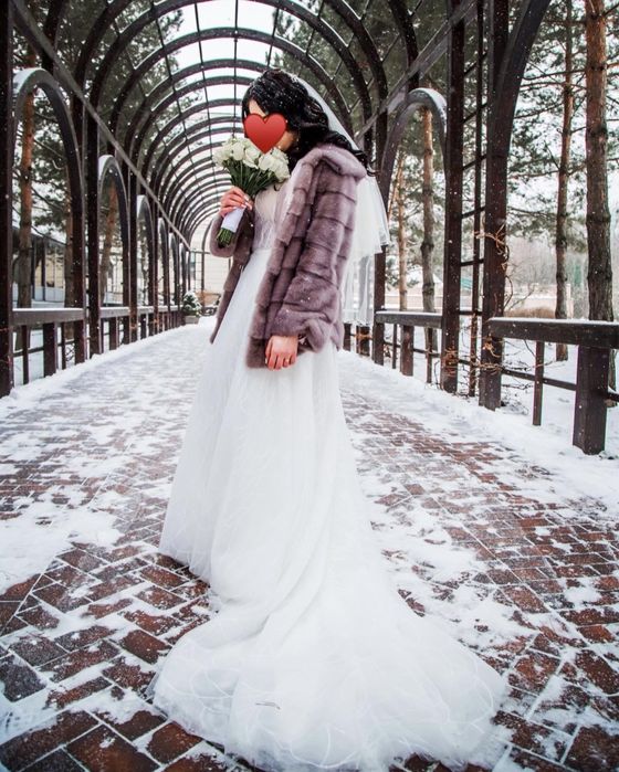 Весільна сукня